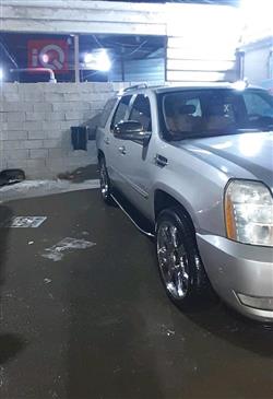 كاديلاك اسكاليد